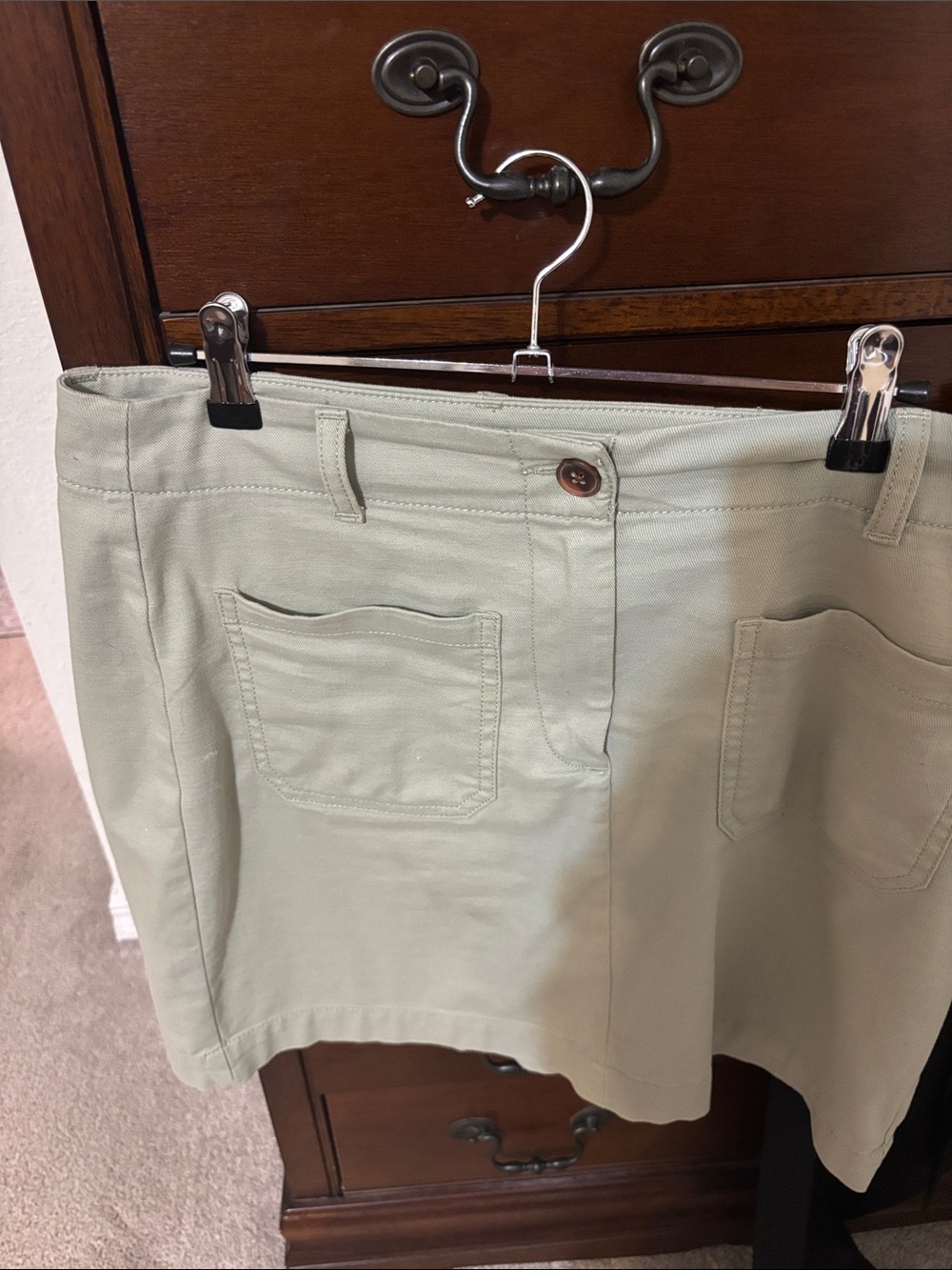 LOFT Light Sage Utility Skort with Front Pockets